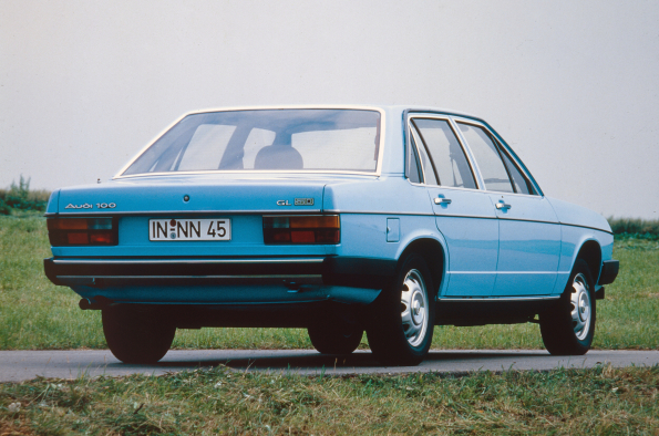  Audi 100 GL 5D (C2), model year 1978