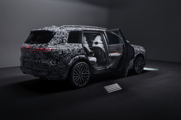 Audi Q9