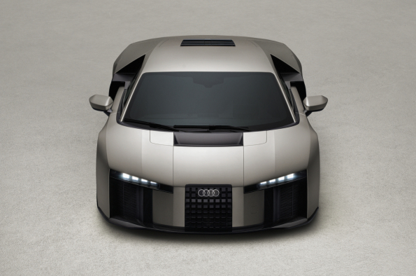 Audi presents its first supercar with a high-performance hybrid powertrain