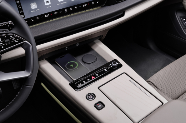 Audi Q9 - interior