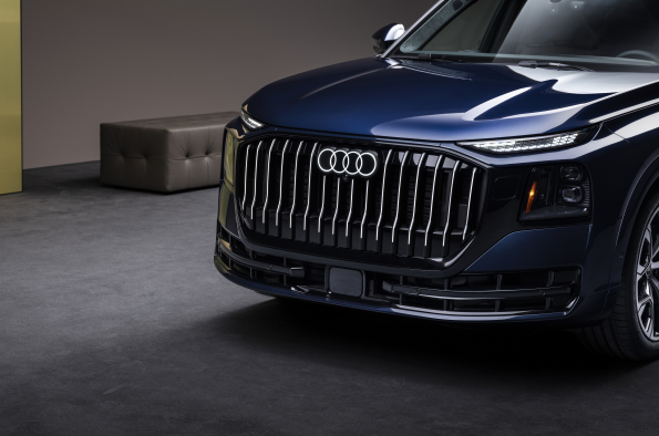 Audi Q9 - on location