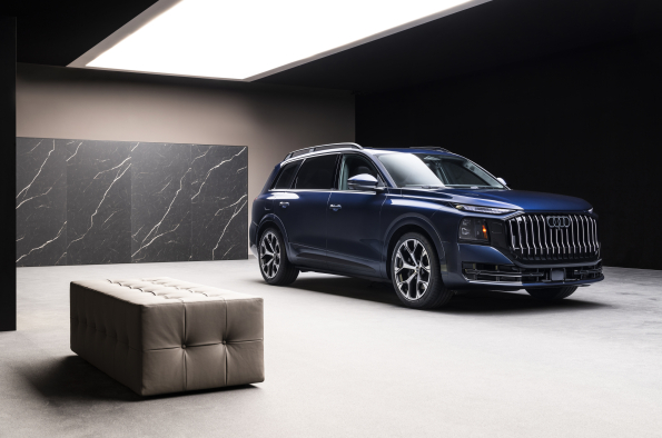 Audi Q9 - on location