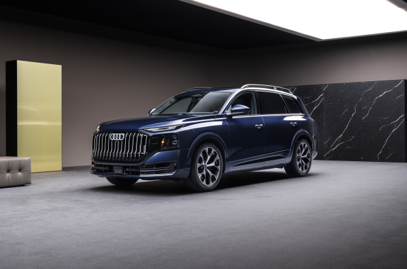 Audi Q9 - on location