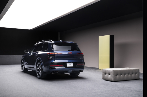 Audi Q9 - on location